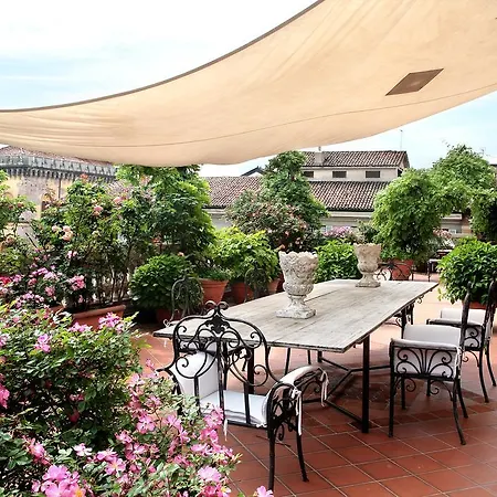 Bed and Breakfast Arnaboldi Palace 4*